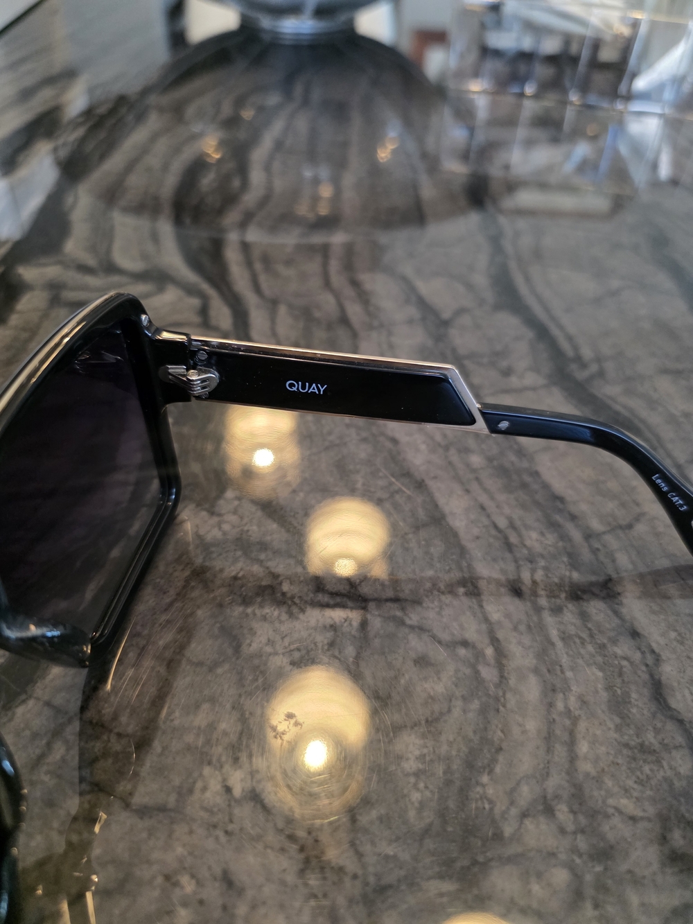 Quay Australia Black Oversized Square Sunglasses Pristine Conditon - Picture 7 of 11
